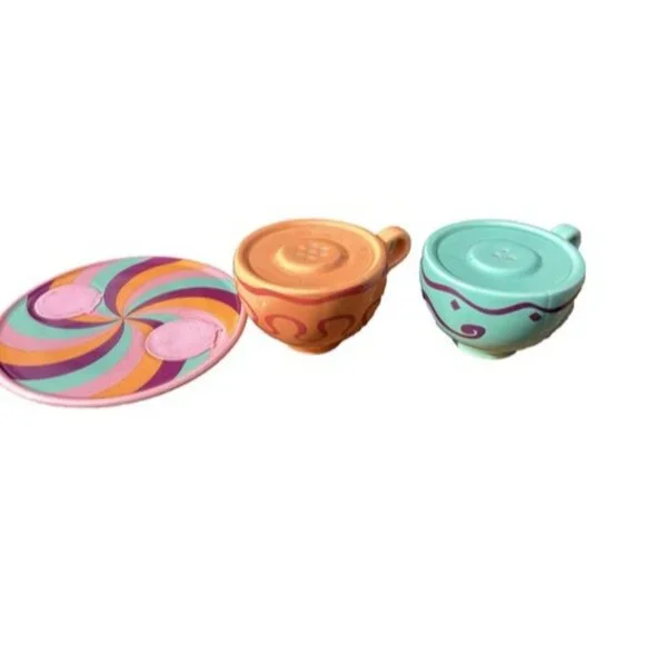 Disney Parks Alice in Wonderland Mad Tea Party Teacup, Salt Pepper Shakers Set - Picture 3 of 5